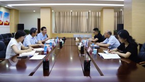  省商務(wù)廳黨組成員、副廳長張永洪一行到訪甘肅物流集團(tuán)